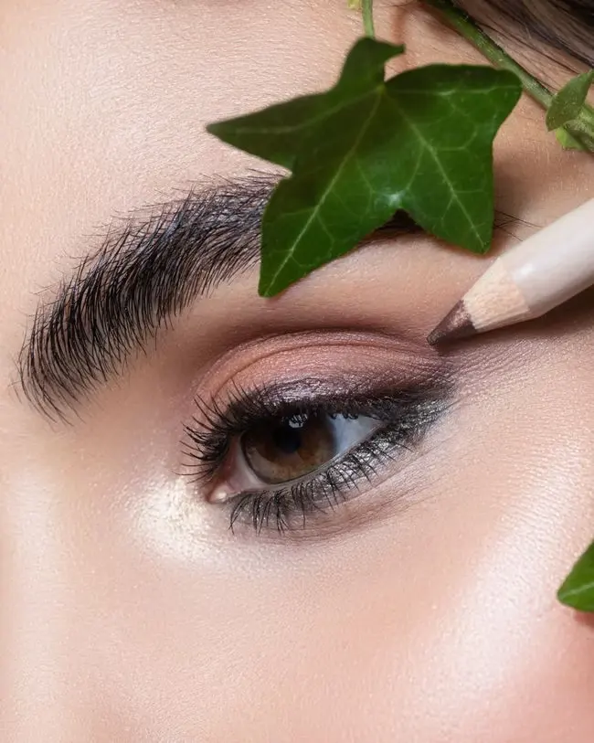 Green Couture Smooth Eye Liner 81 - Rare Earth